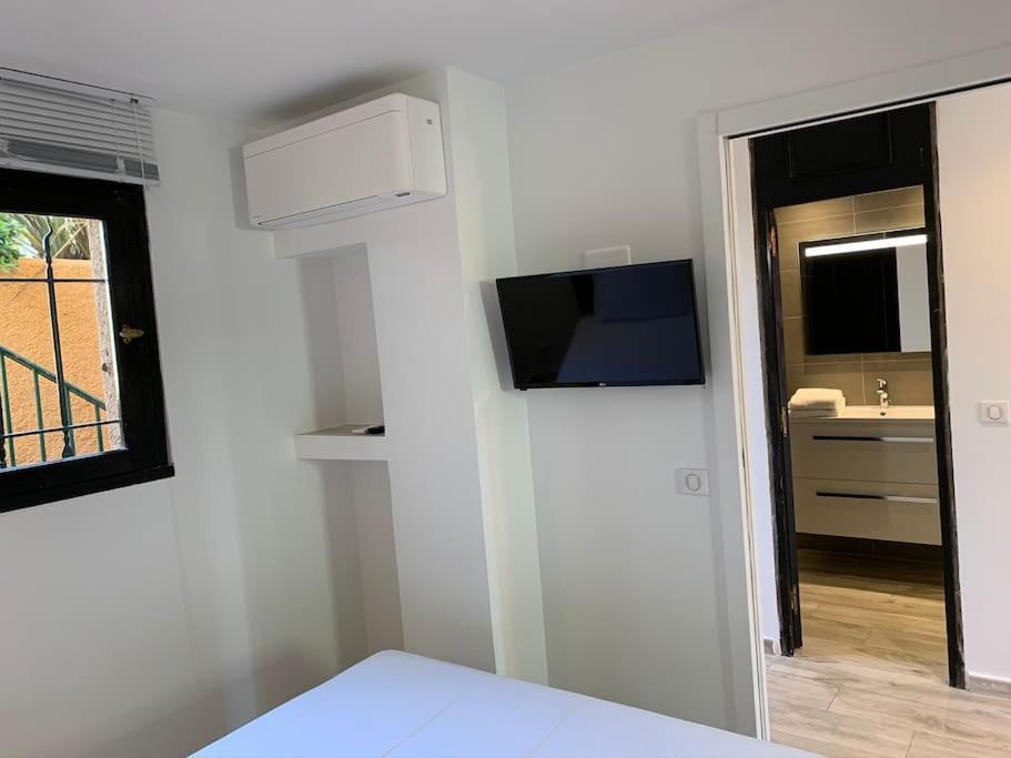 Neuf 4km Apartment