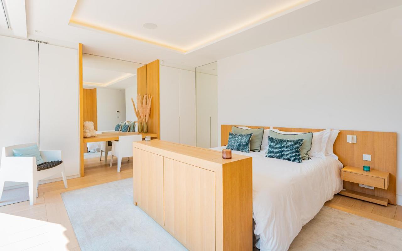 Le Faune - Ultra-luxurious 10 En-suites With Sea View And Tennis Villa