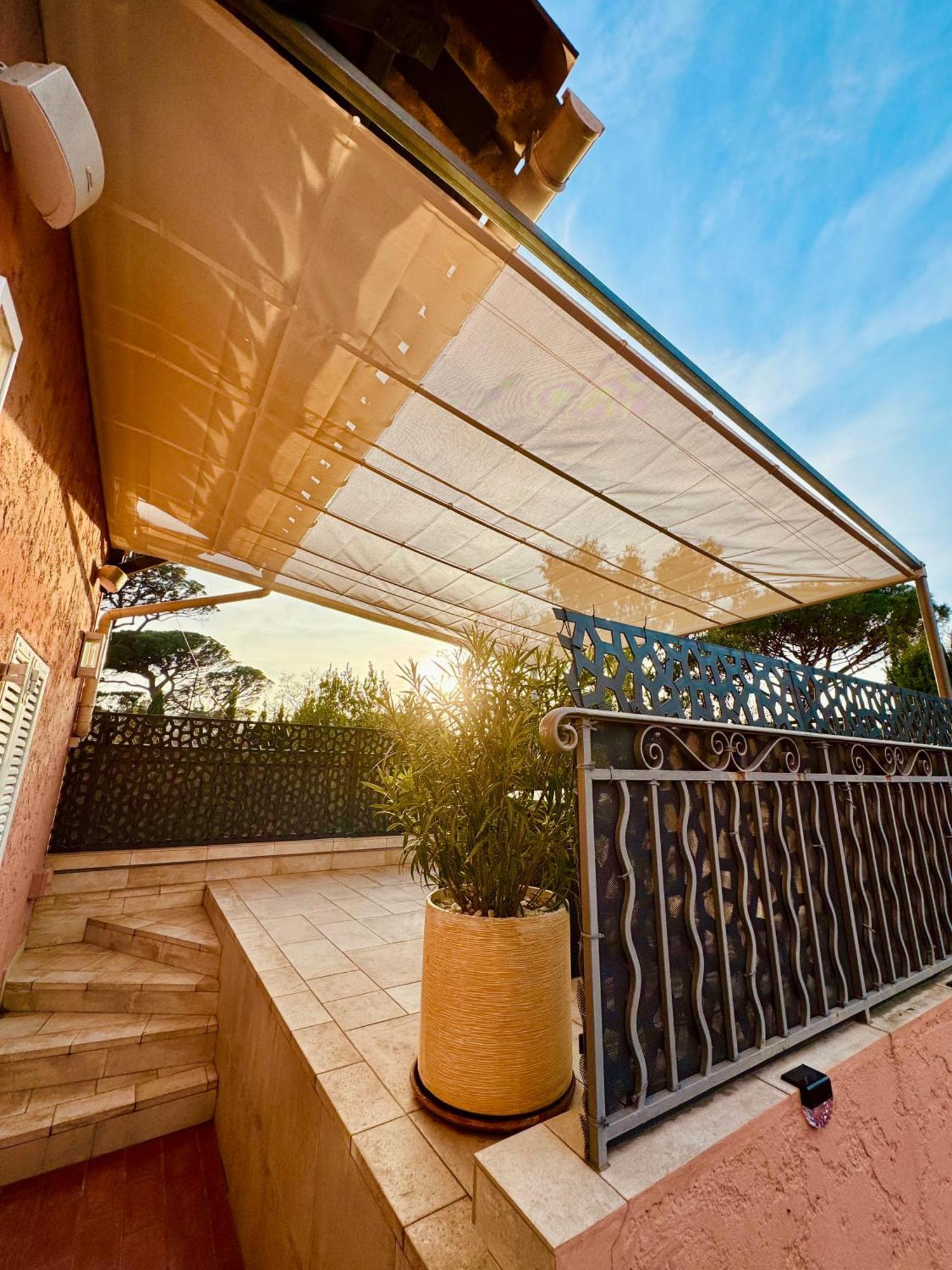 Climatise, Terrasse, Parking Prive, 50m De La Apartment