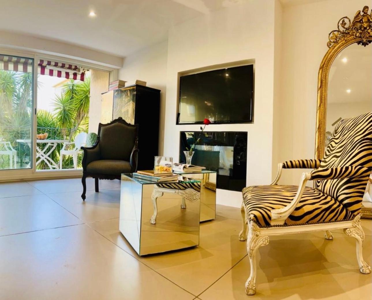 Homestay Private With Balcony *