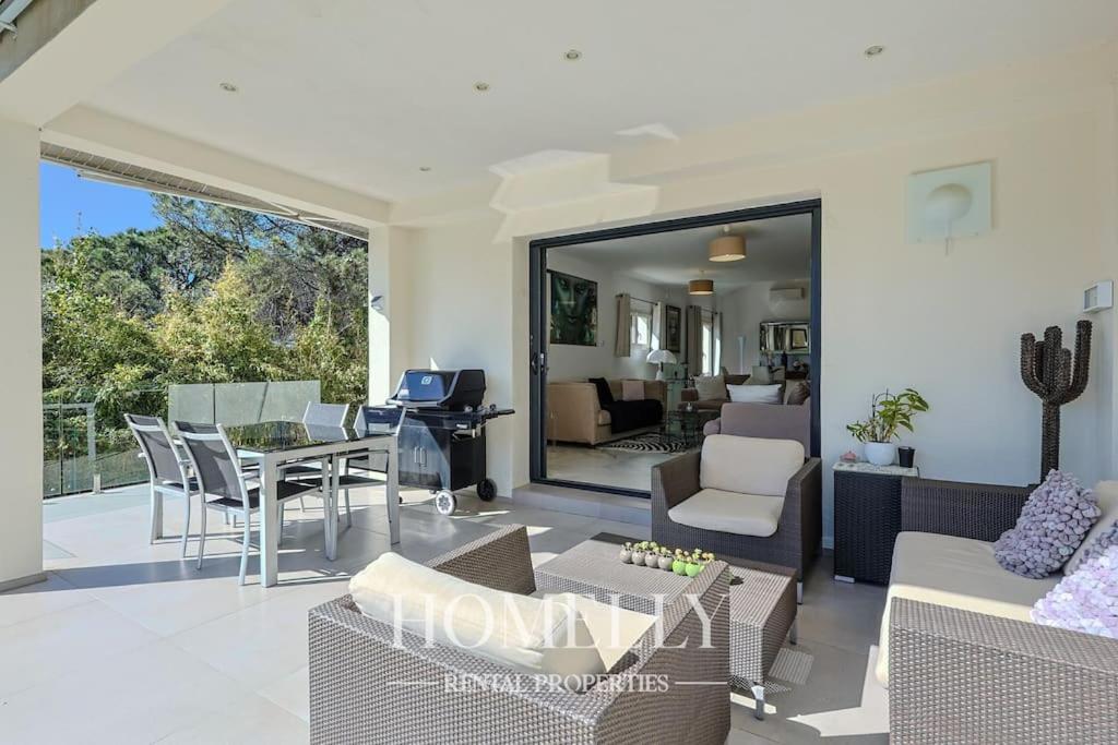Elegante Avec Piscine A - Chrystal Villa *