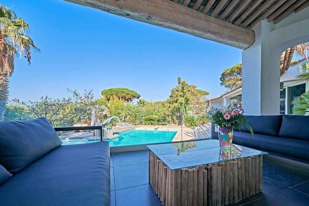 Reninca-10 Personnes-piscine Saint-Tropez