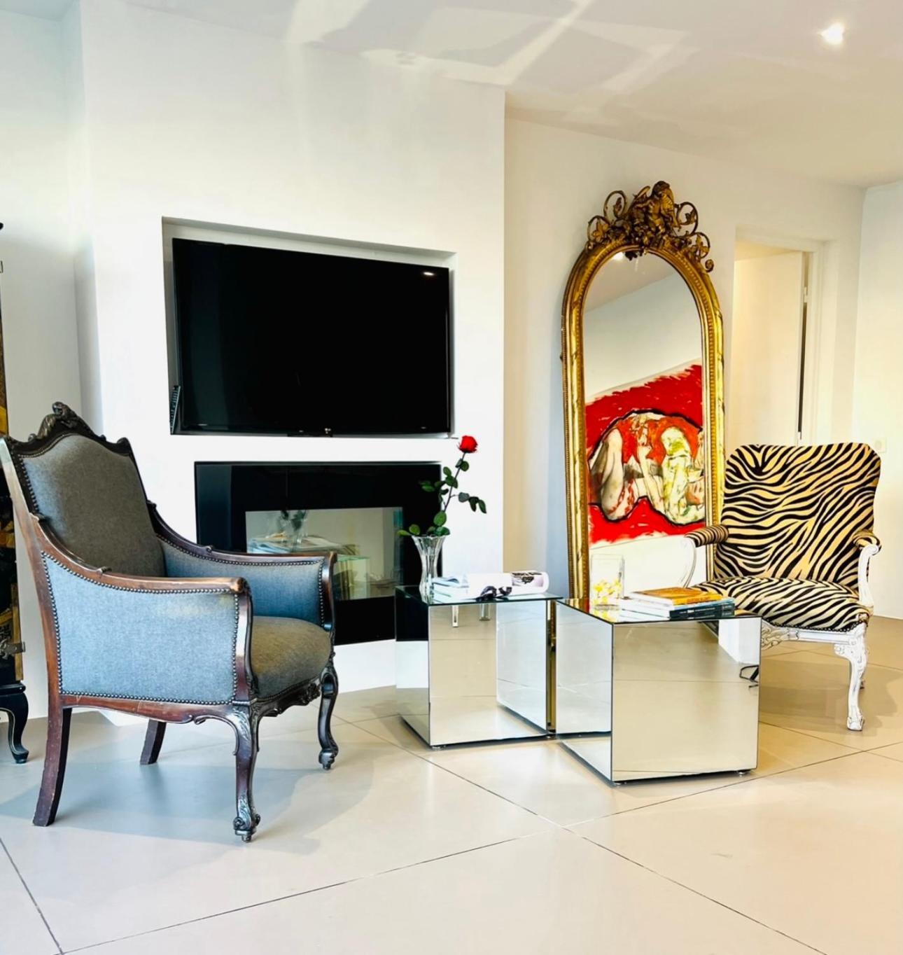 Private With Balcony Homestay Saint-Tropez