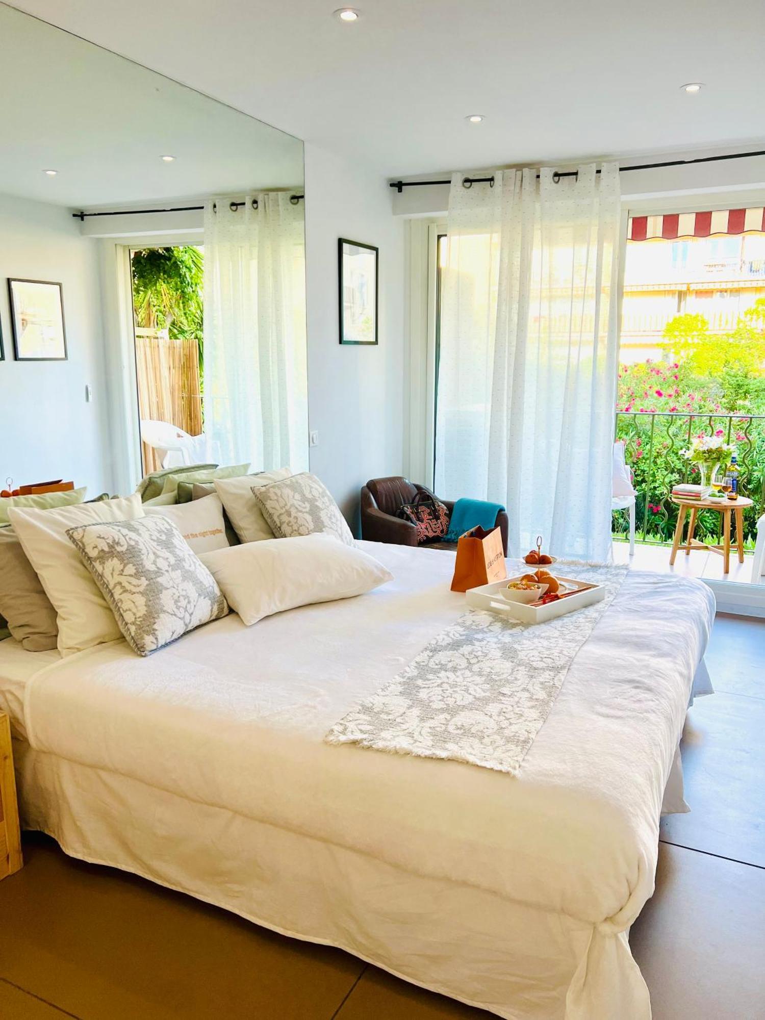 Private With Balcony Homestay *