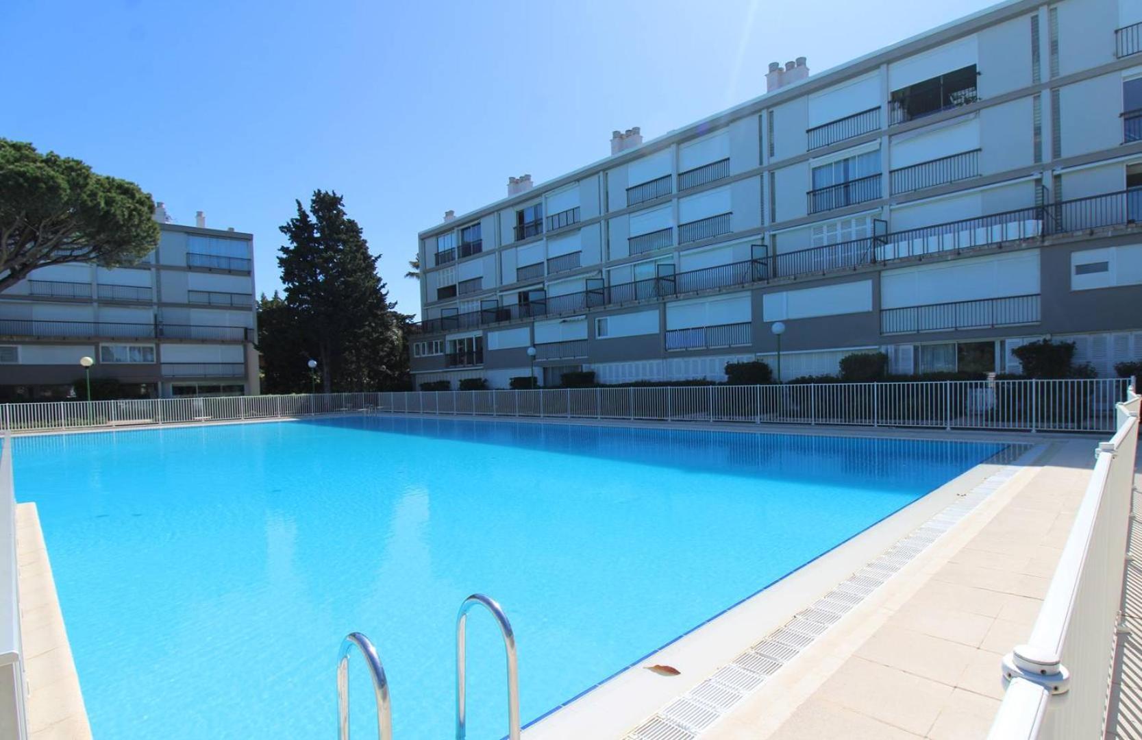 Tropcoq - Au Coeur De St-tropez - Pour 2 Personnes Apartment *