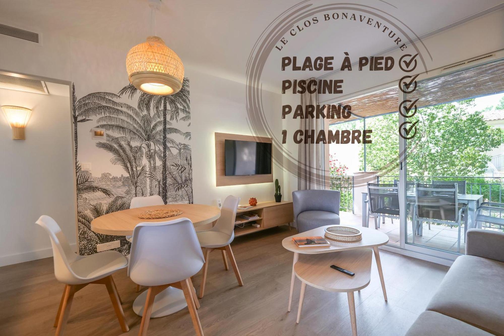 St Tropez Et A Pied Escale De Charme - 3 *