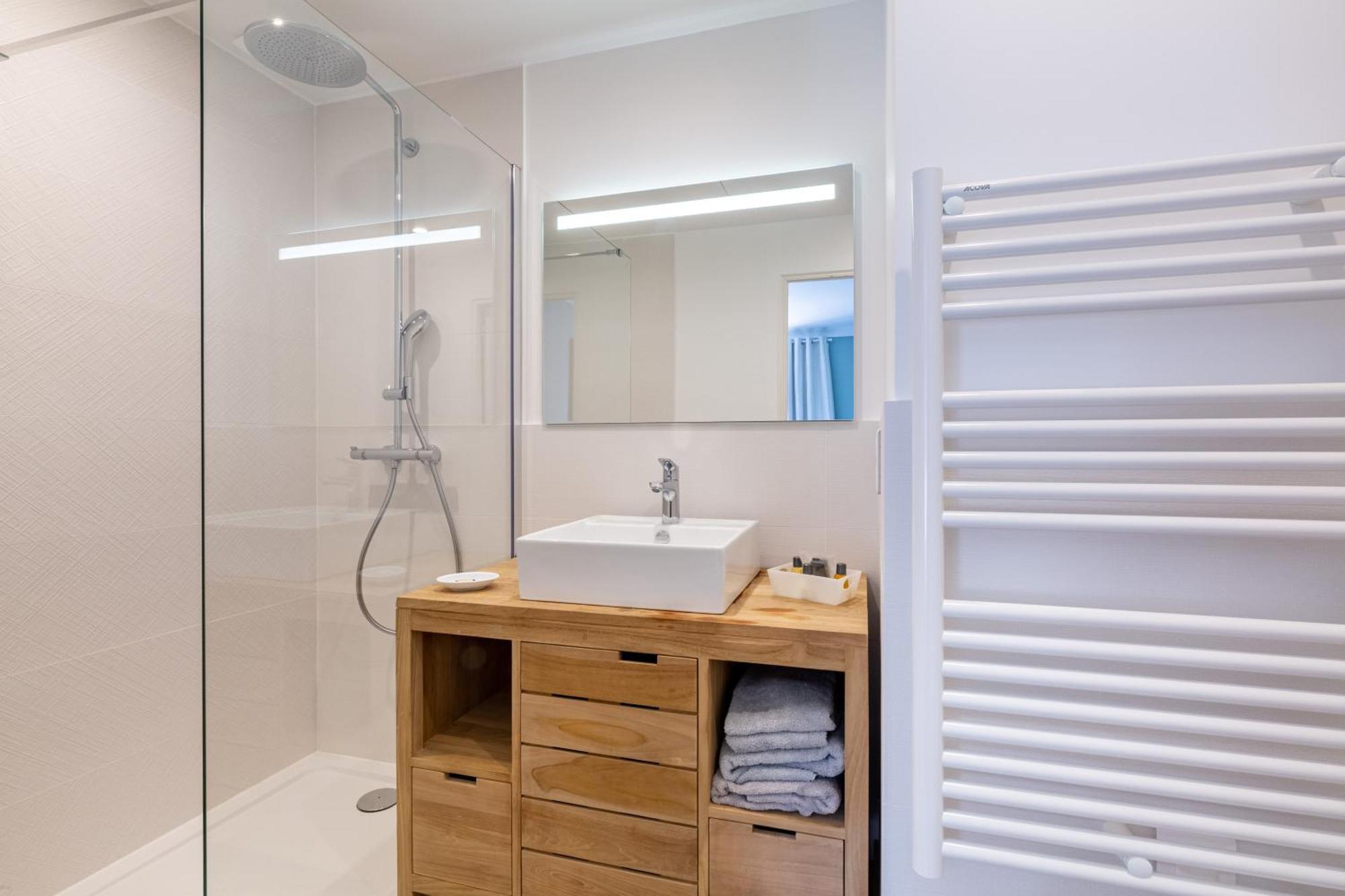 D'hotes Les Amandiers Guest house