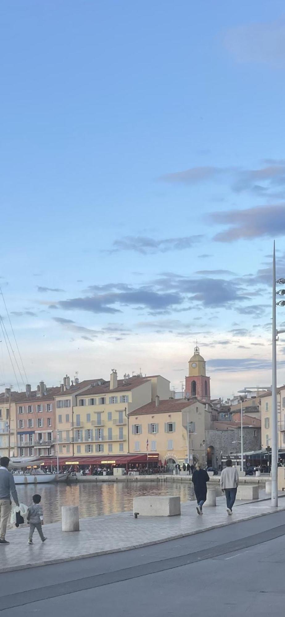 Grand Neuf A 50 M Du Port *