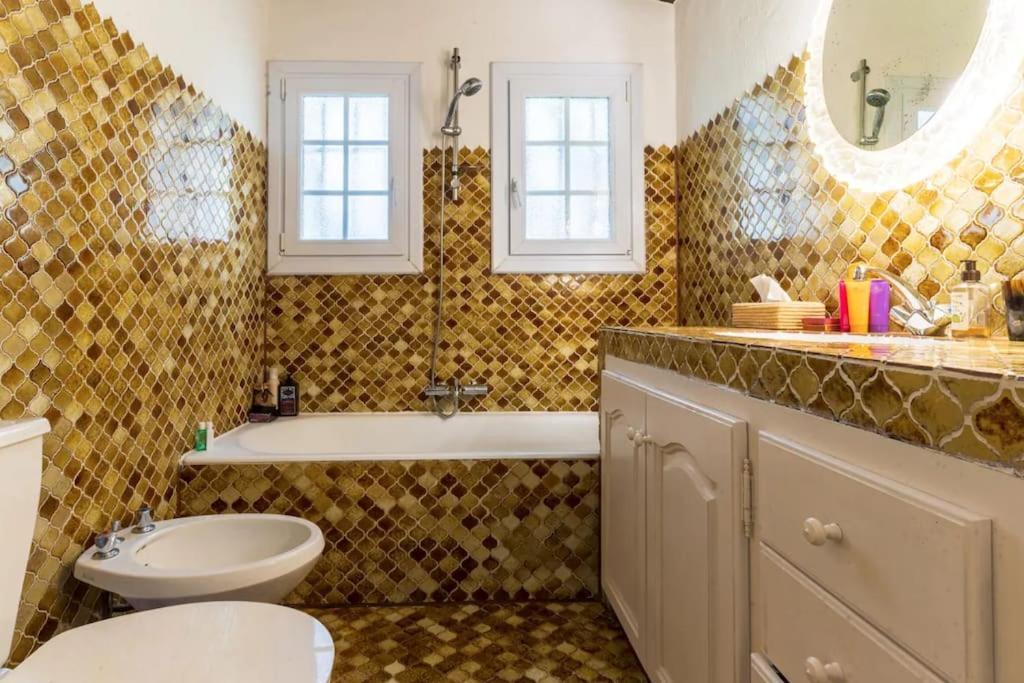 St-tropez/ramatuelle : 5br Avec Piscine Apartment Saint-Tropez