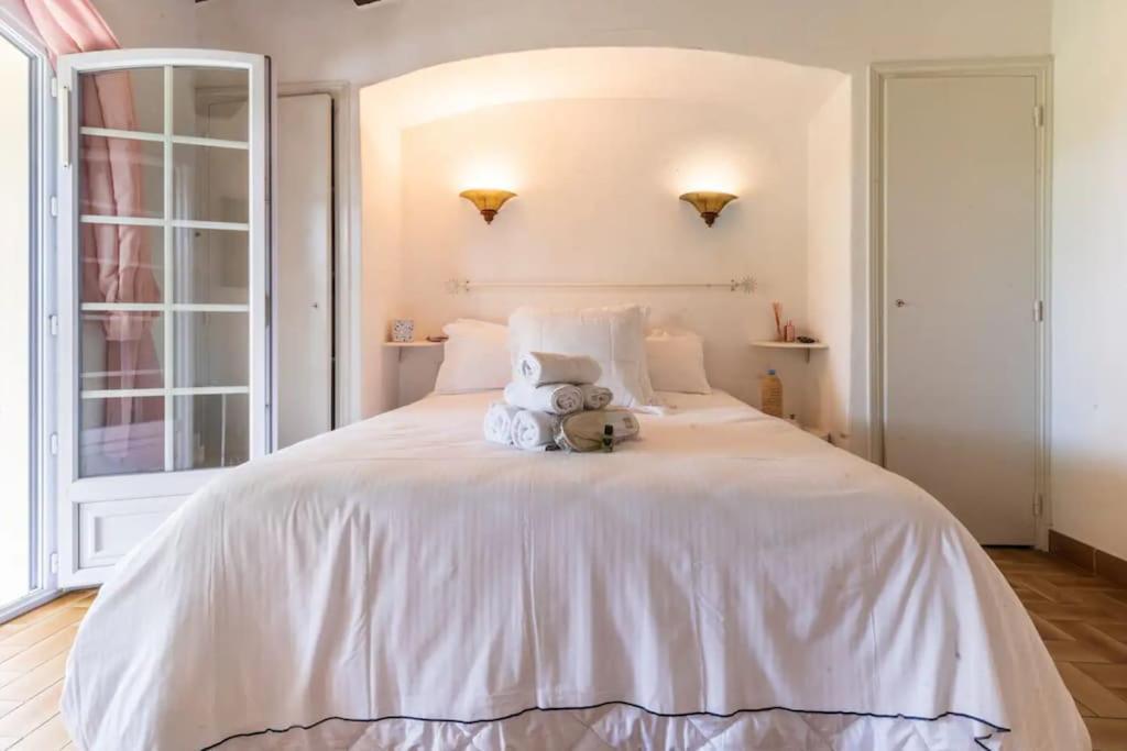 St-tropez/ramatuelle : 5br Avec Piscine