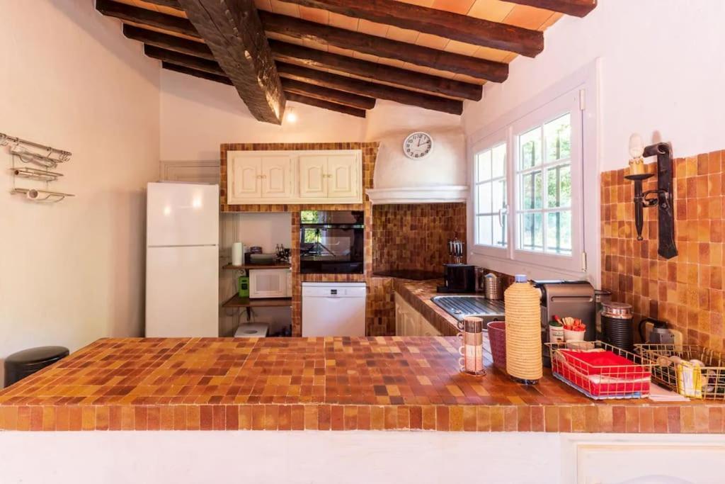 St-tropez/ramatuelle : 5br Avec Piscine *
