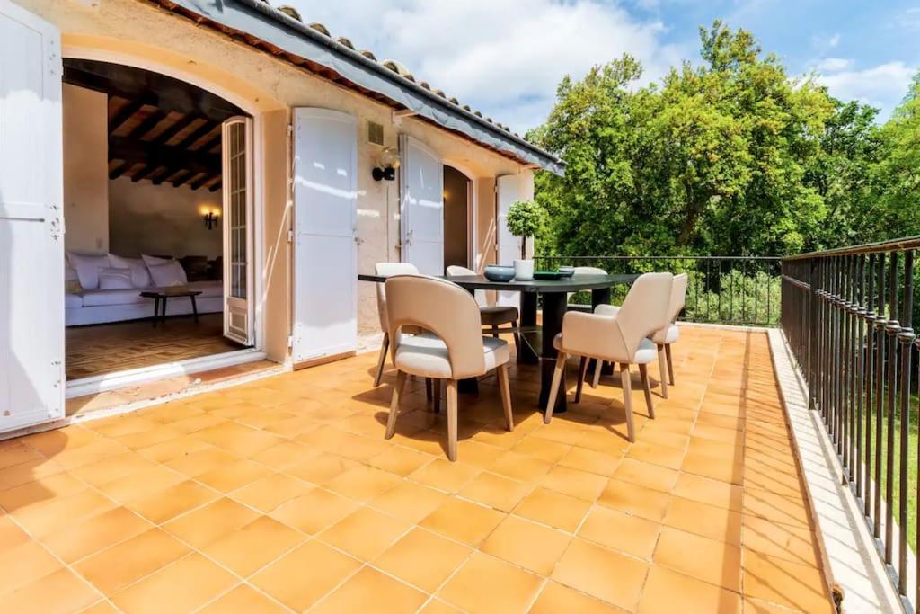 Apartment St-tropez/ramatuelle : 5br Avec Piscine *