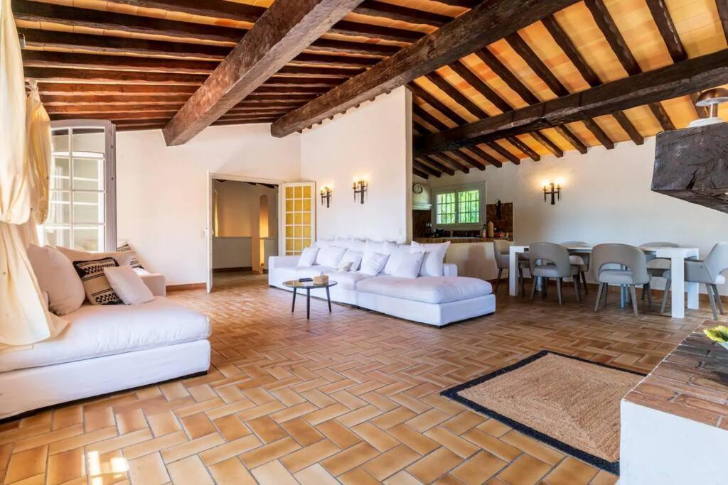 St-tropez/ramatuelle : 5br Avec Piscine * Saint-Tropez