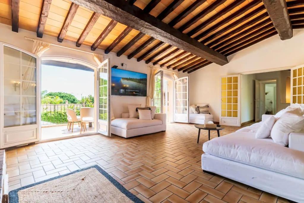Apartment St-tropez/ramatuelle : 5br Avec Piscine *