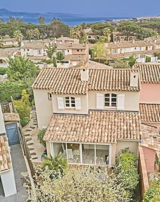 Holiday home House 3 Bedrooms-3 Bathrooms-swimming Pool-tennis *