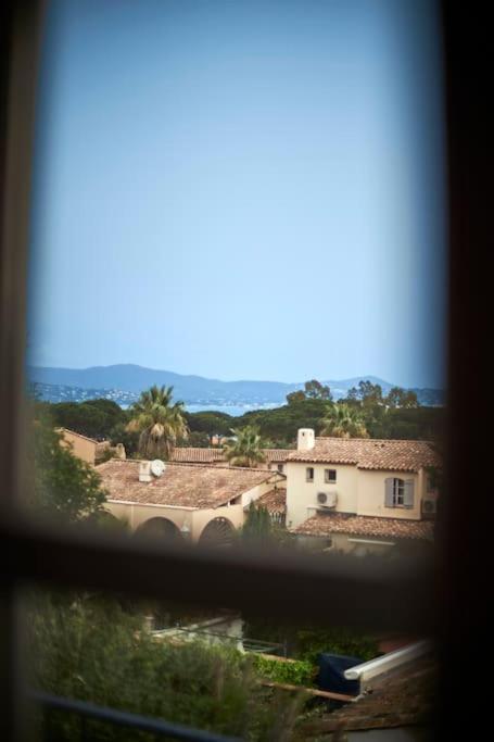 House 3 Bedrooms-3 Bathrooms-swimming Pool-tennis * Saint-Tropez