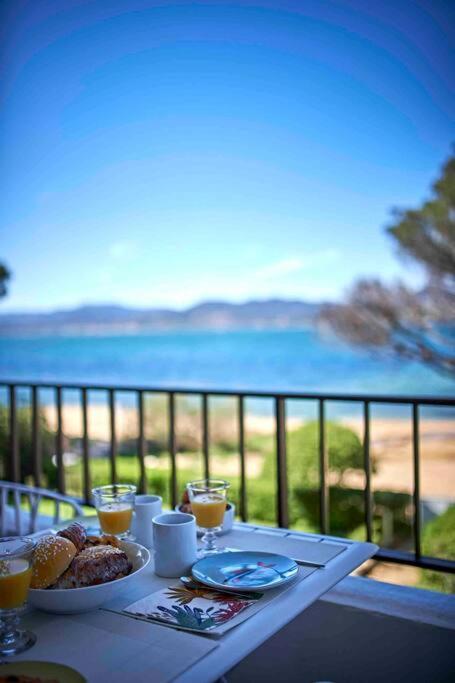 By The - Beautiful 2 Bedrooms - - Sea View - Garage Apartment *