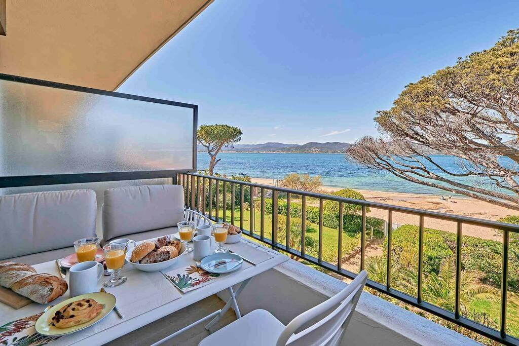 By The - Beautiful 2 Bedrooms - - Sea View - Garage Apartment *