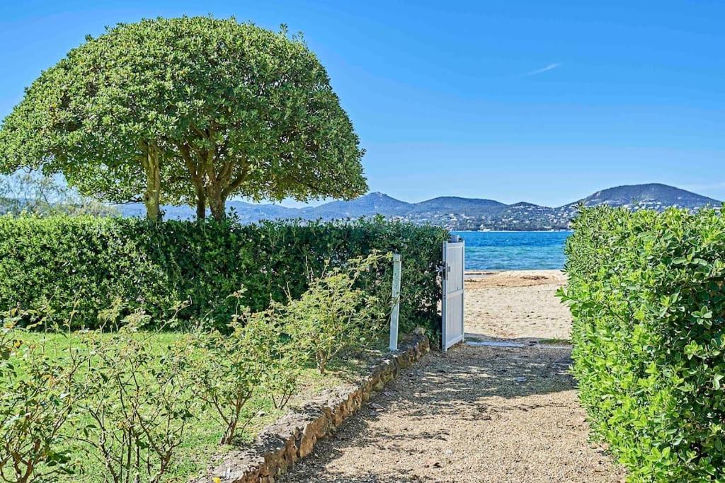 Apartment By The - Beautiful 2 Bedrooms - - Sea View - Garage *