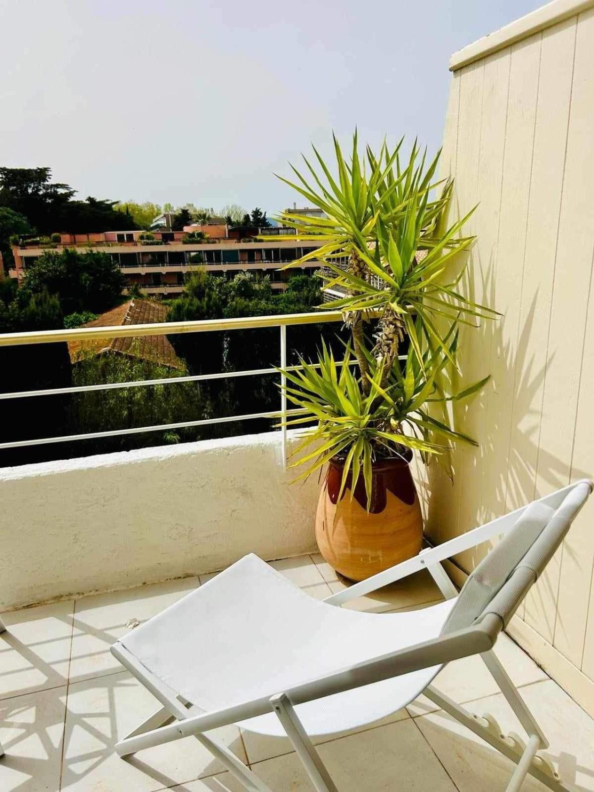 Eden Apartment