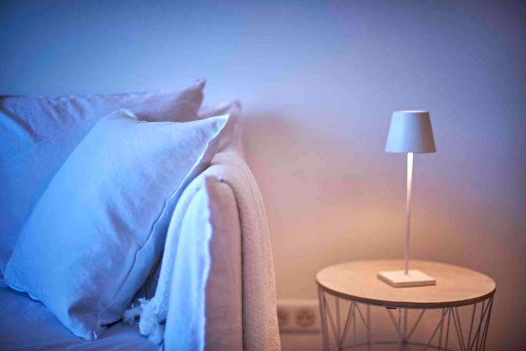 By The - Beautiful 2 Bedrooms - - Sea View - Garage *