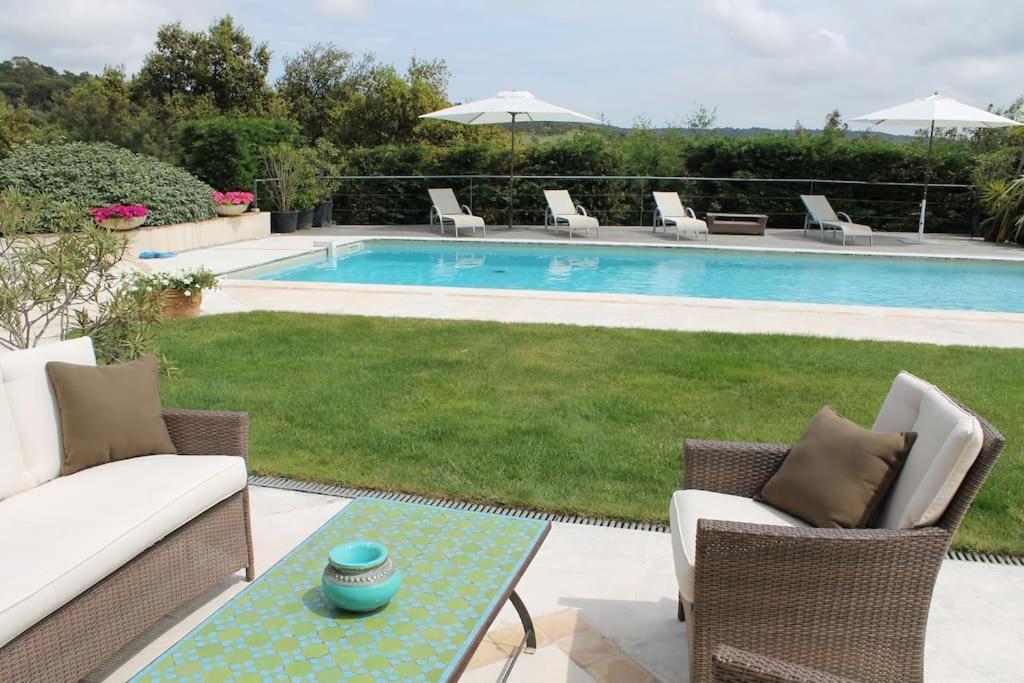 De Plein Pied Pour 8 Personnes A Gassin Saint-Tropez