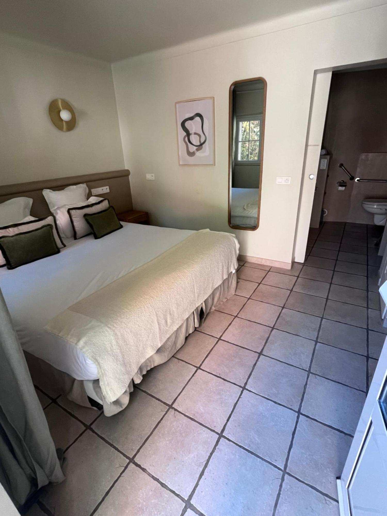 Lou Cagnard Hotel 4*