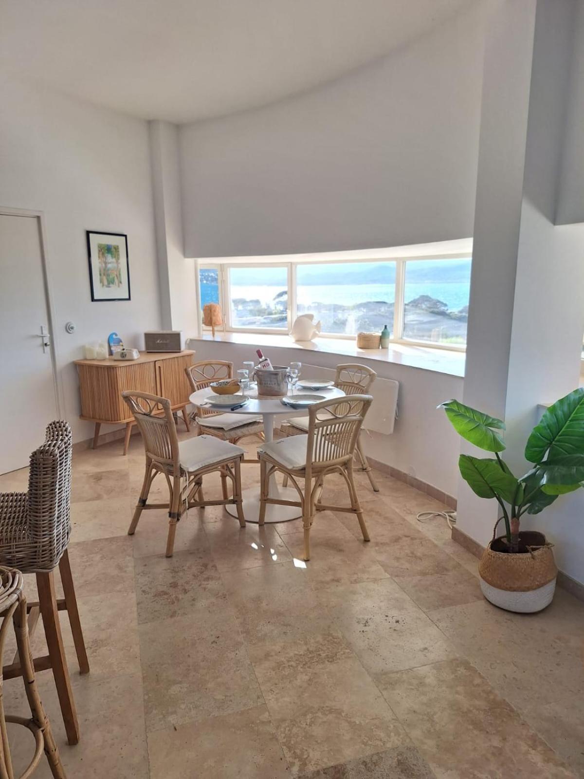 Standing, Vue Golfe Avec Parking Gratuit Saint-Tropez