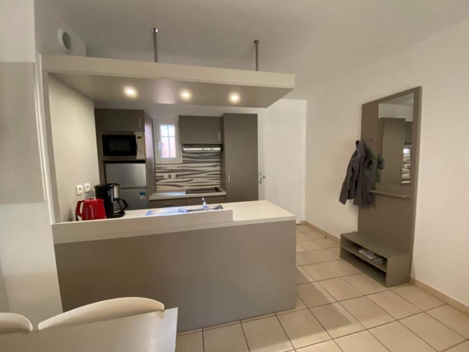 Apartment En Avec Piscine