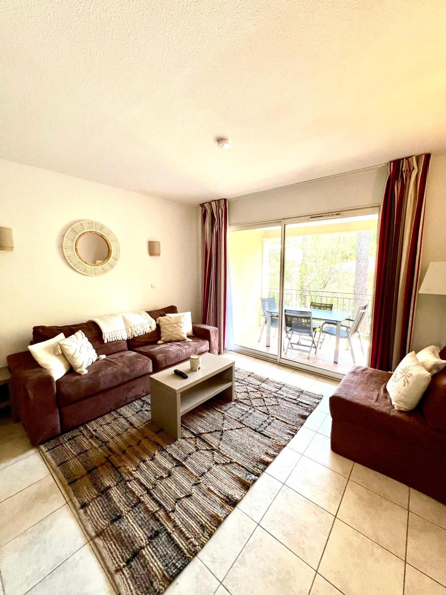 Apartment En Avec Piscine *