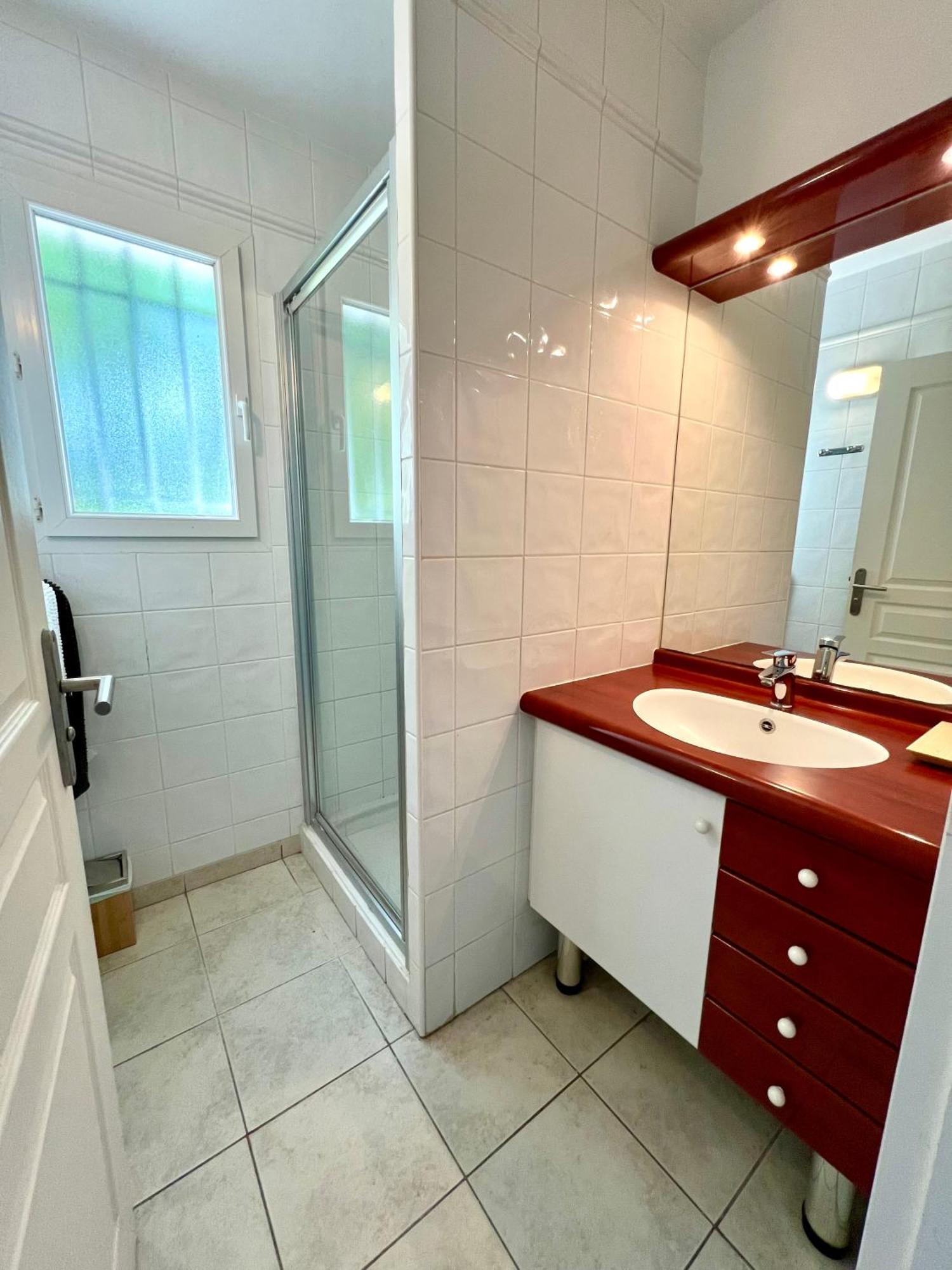 Apartment En Avec Piscine