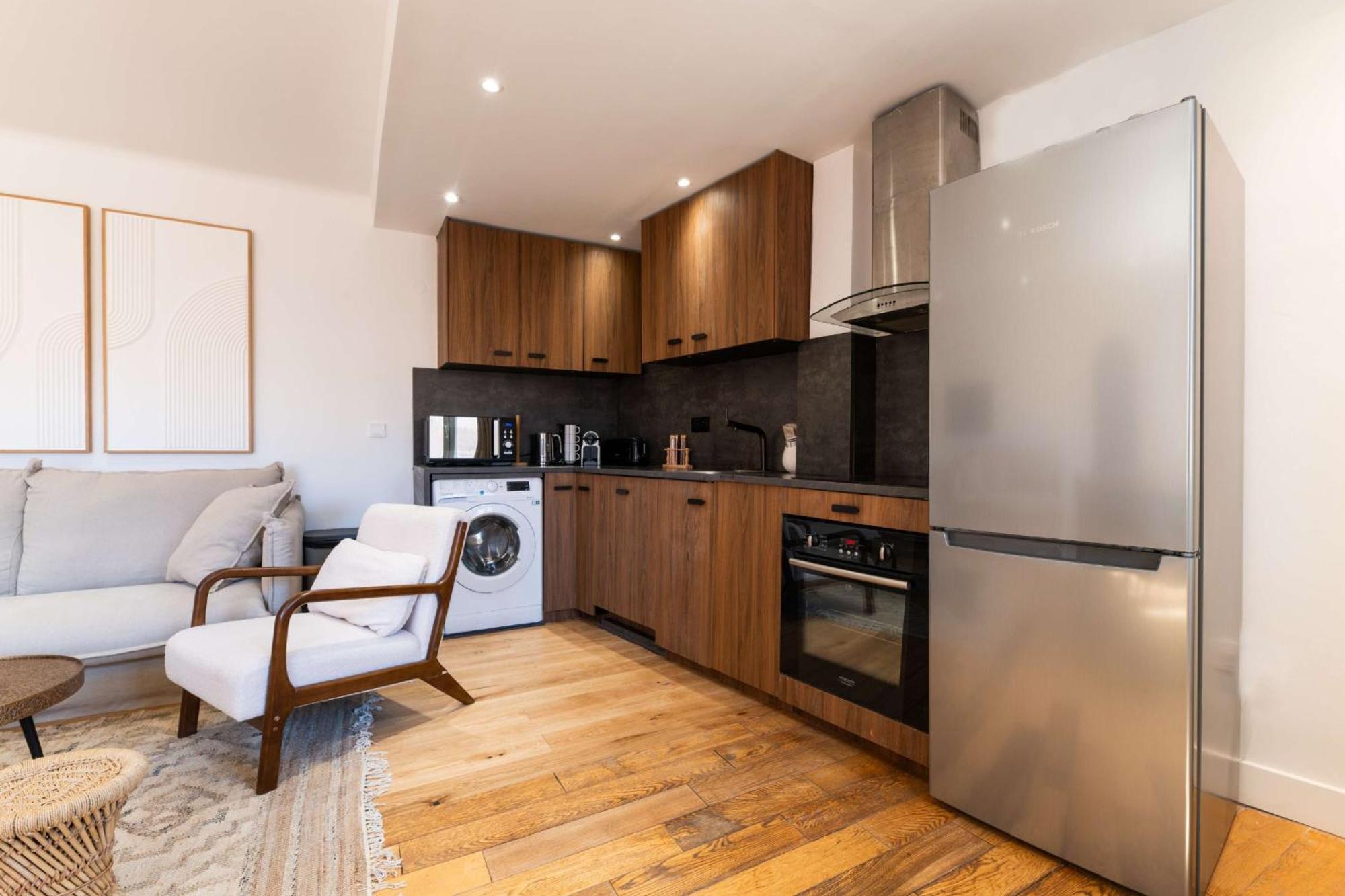 Place Des Lices Apartment