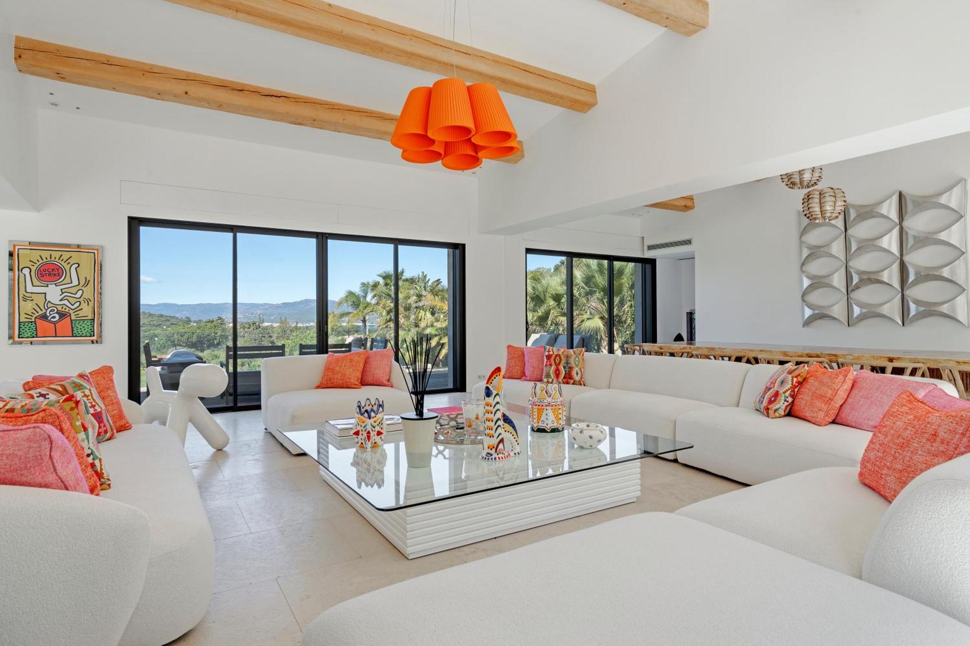 Ocean Whisper Villa *