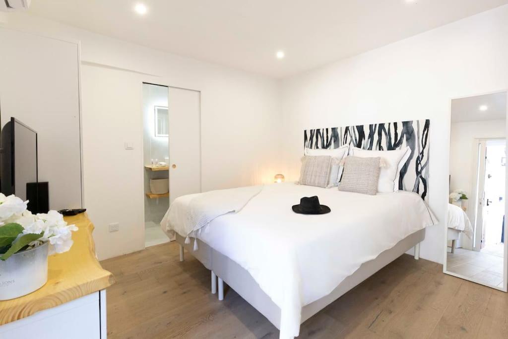 A 200m De La De Tahiti Et A Proximite Du Centre De St Tropez Apartment *