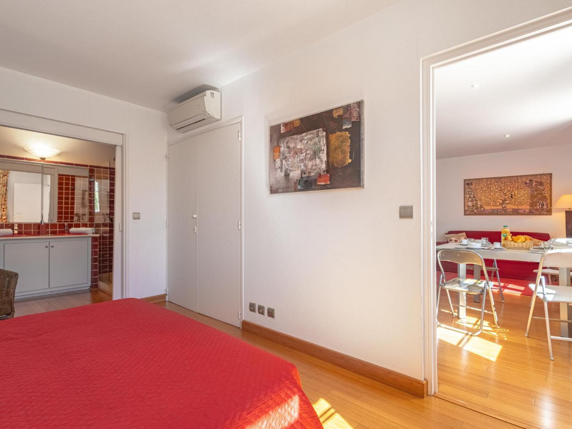 Boulevard Louis Blanc-2 By Interhome Apartment *