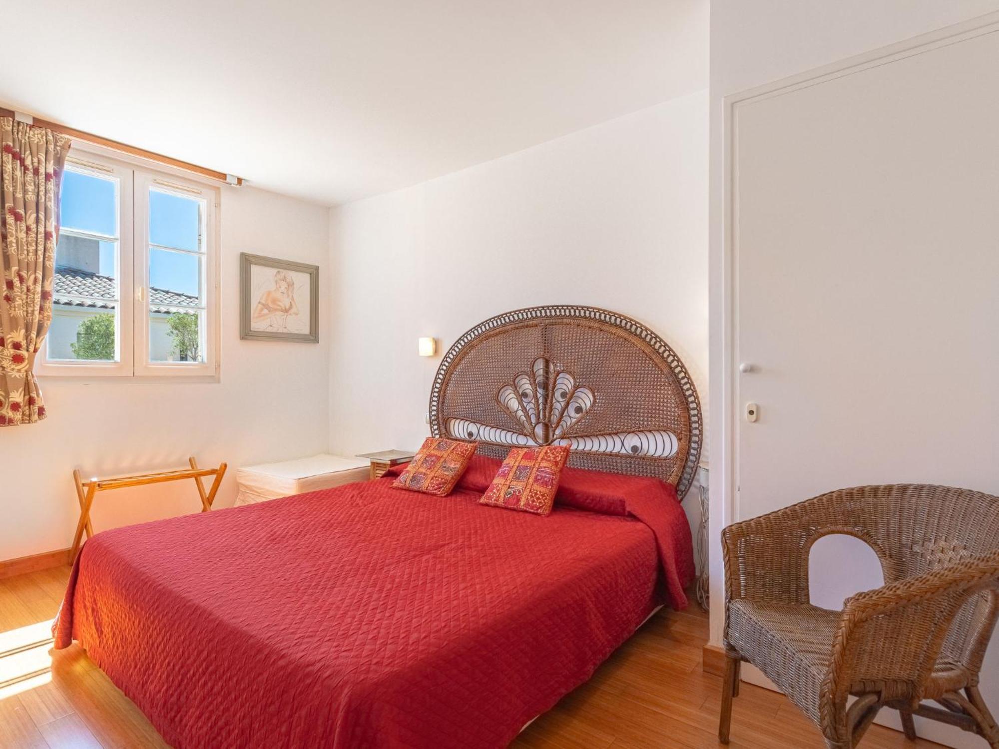 Boulevard Louis Blanc-2 By Interhome Apartment *