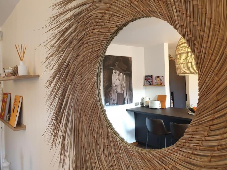 Anais De Saint-tropez, Bel Appartement, Avec Piscine Et Jardin, Au Coeur De Tropez Apartamento