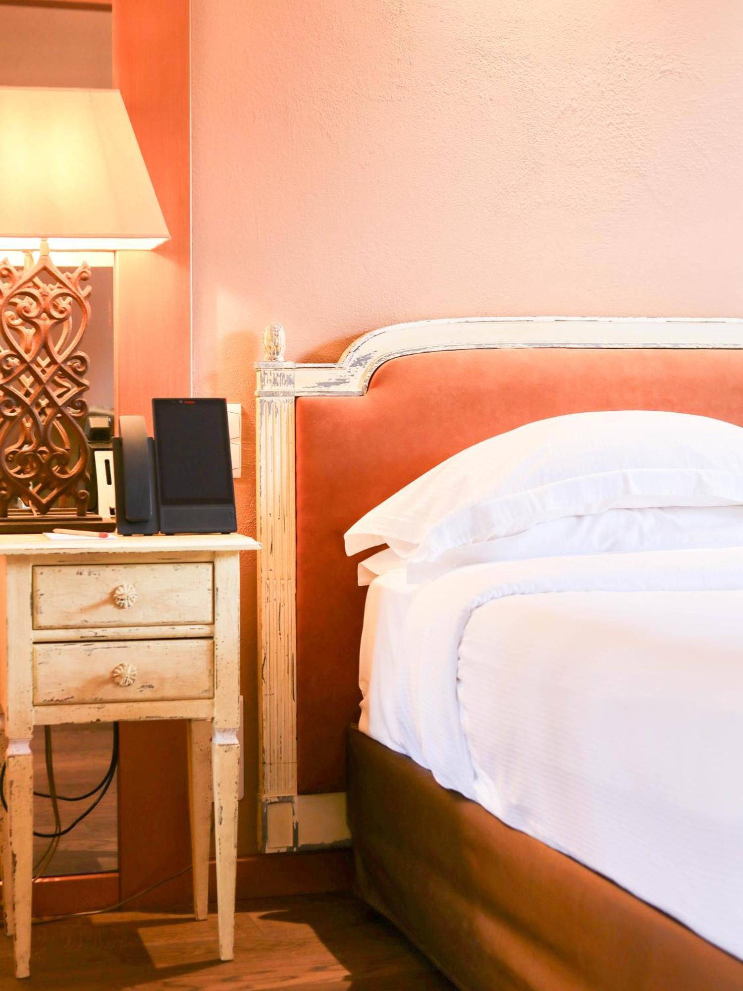 Hotel La Mandarine 5*