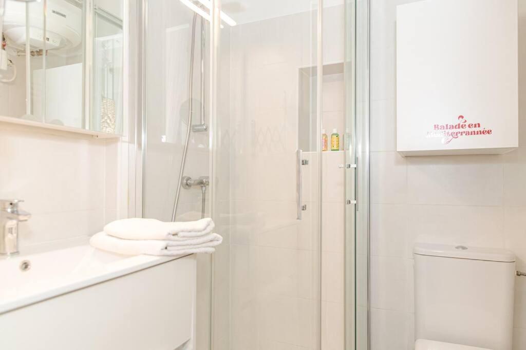 30m2 Climatises Dans Le Village Apartamento Saint-Tropez