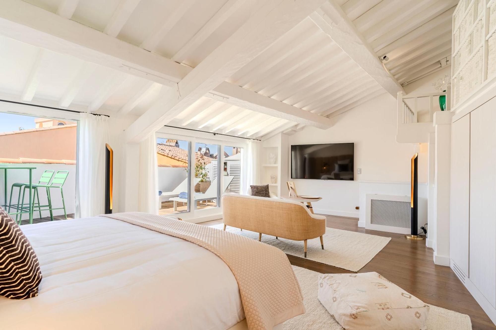 By Le Yaca Saint-Tropez