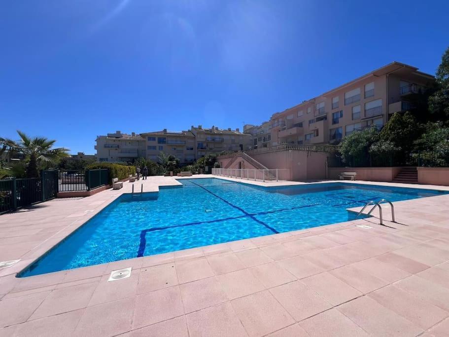 Studio, Piscine, Parking Apartment Saint-Tropez