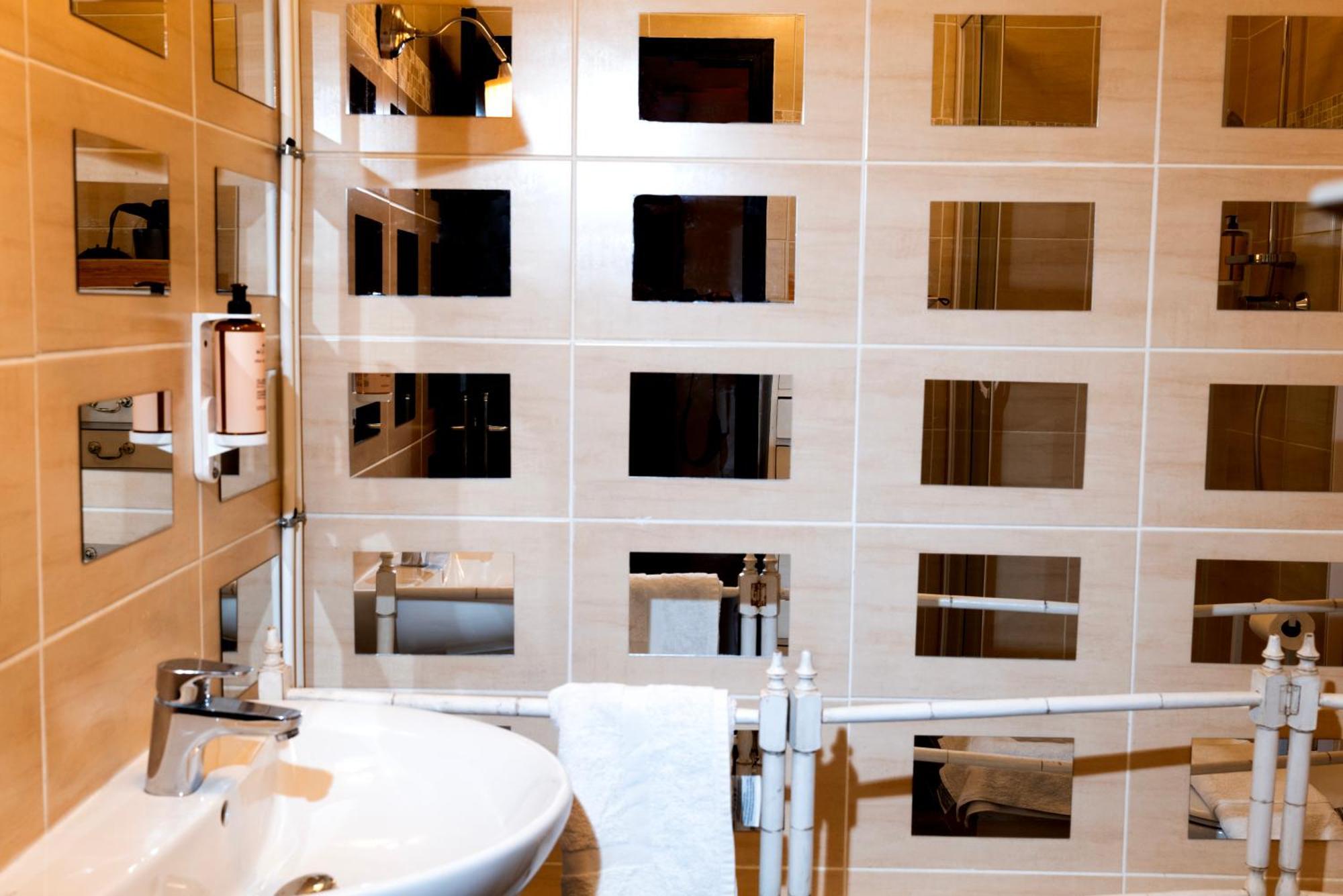 Séjour chez l'habitant Tropez Centre, Chambre Lou Pitchoun Pour 2 Saint-Tropez