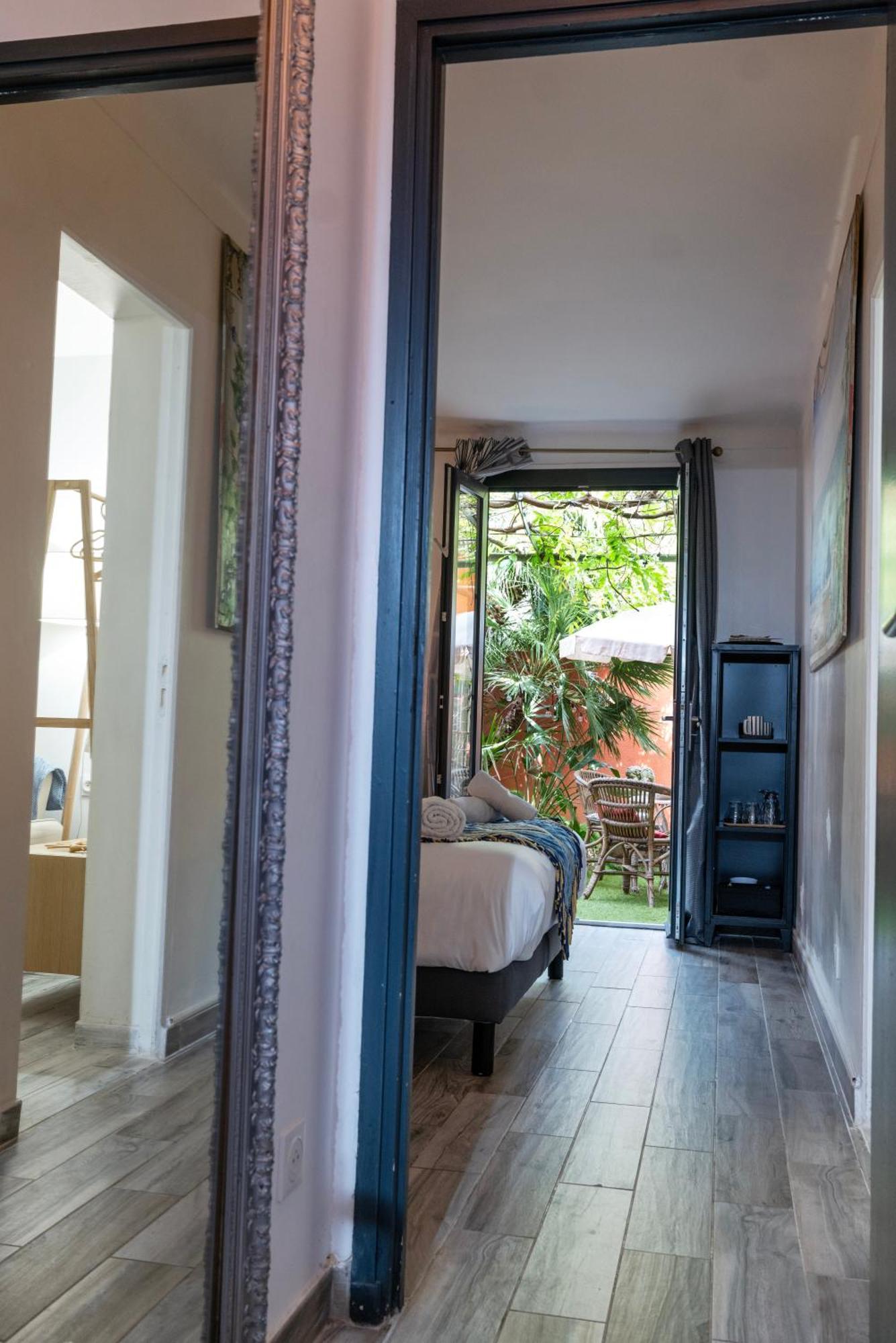 Tropez Centre, Chambre Lou Pitchoun Pour 2 *