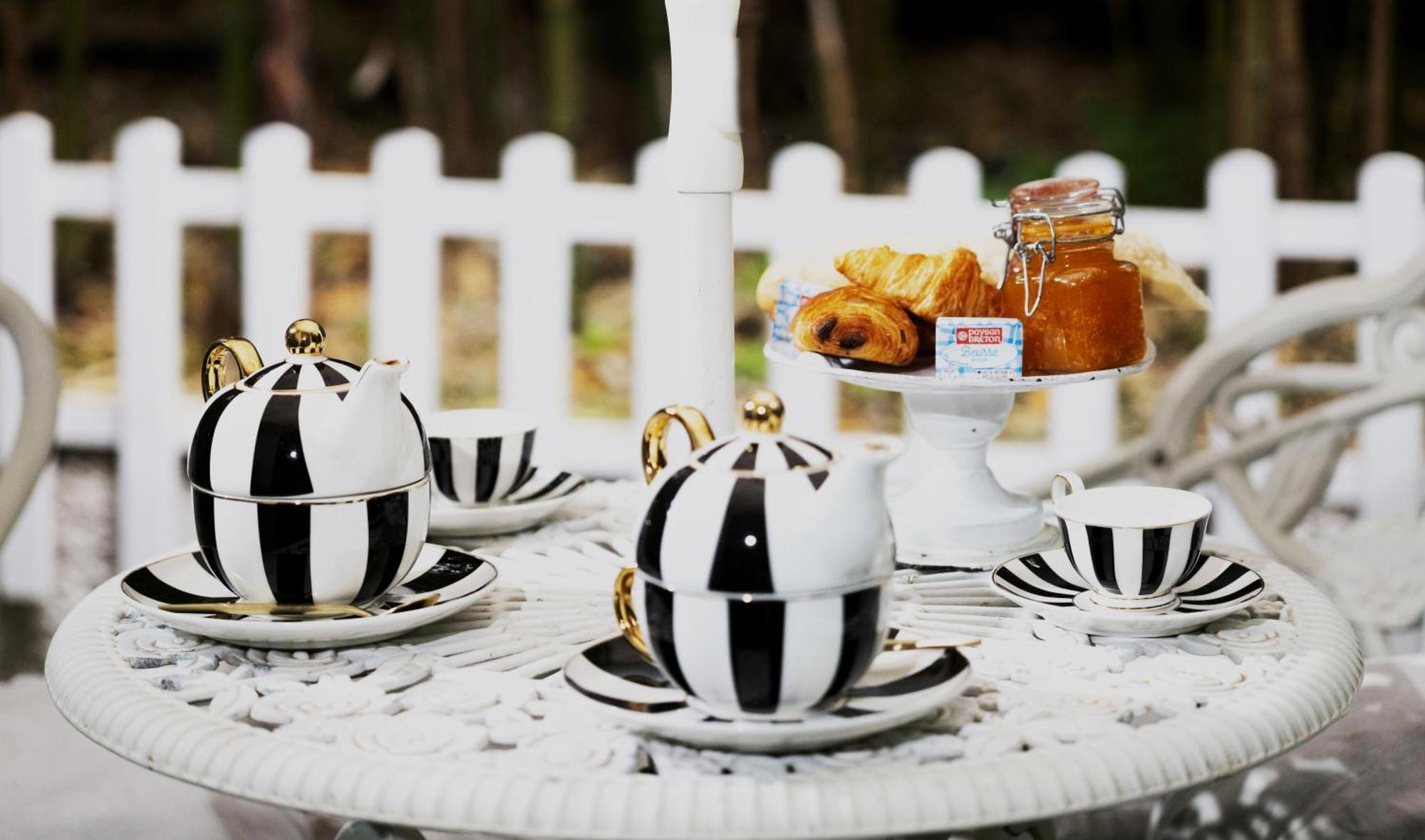 Les Canoubiers Luxe Et Serenite Au Coeur De Spacieuses Avec Jardin Enchanteur Guest house *