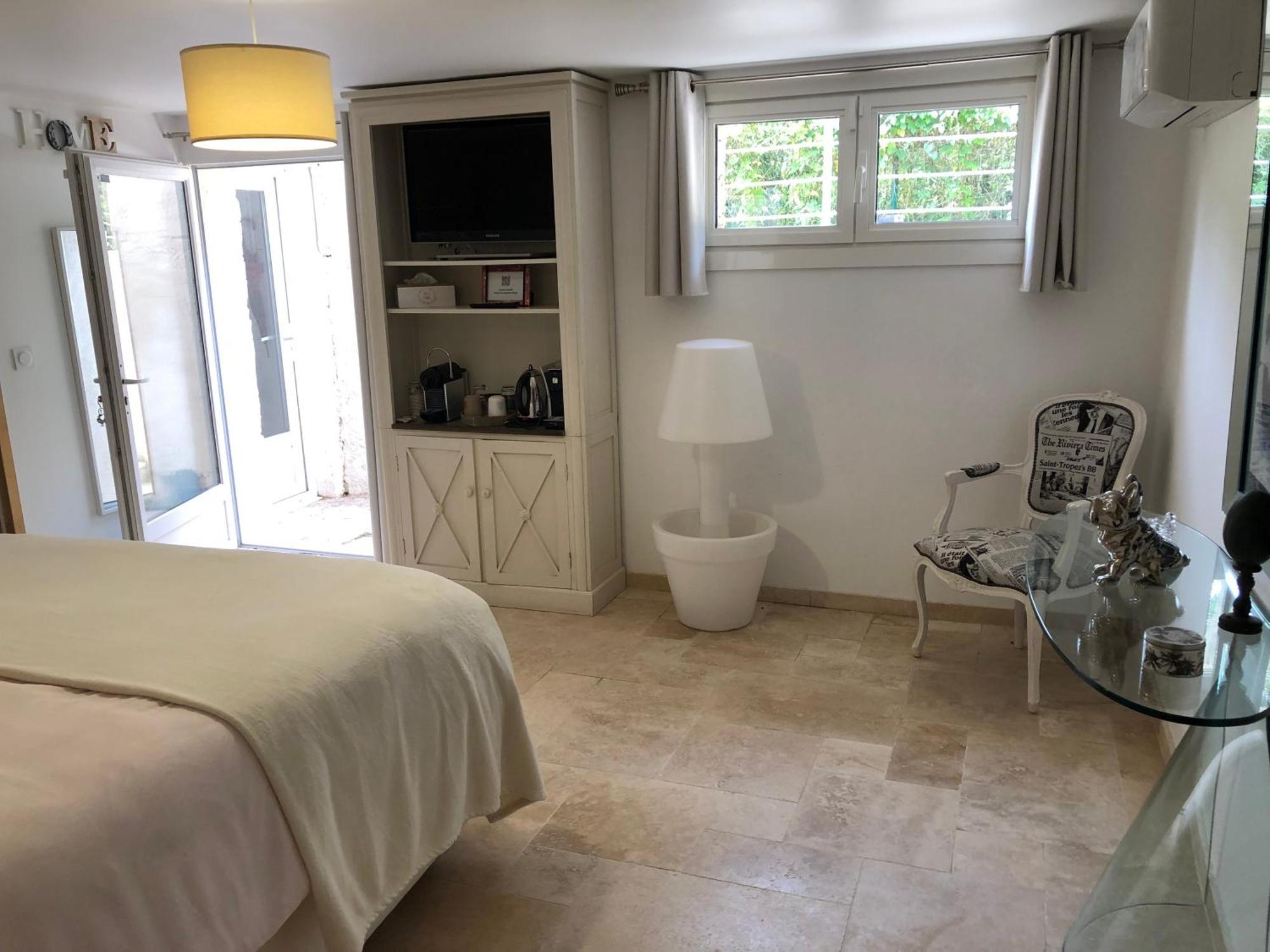 Tres Belle Chambre D'hote A La Chapelle Sainte Anne * Saint-Tropez