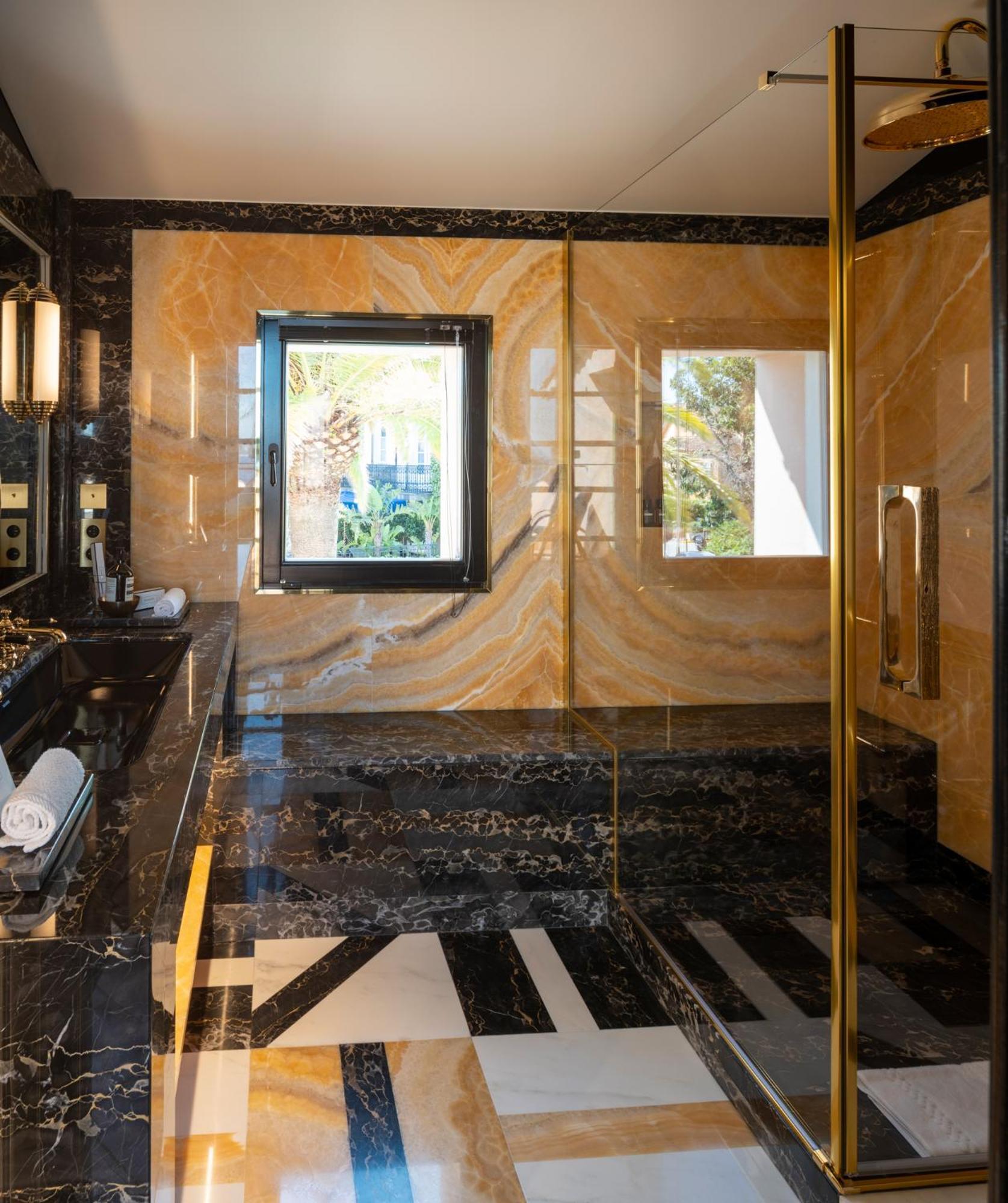 Hotel Le Yaca Saint-Tropez