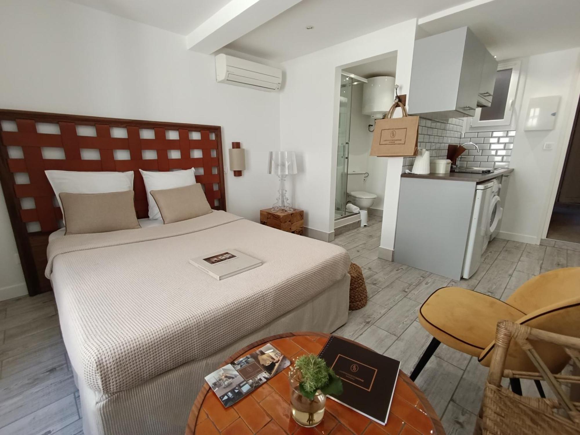 A 2 Minutes Du Port Apartment *