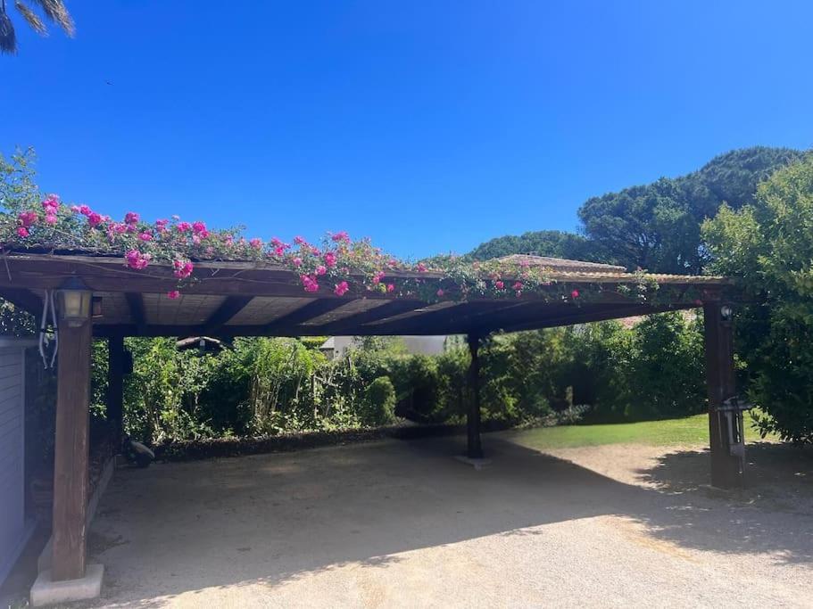 Provencale, Piscine Villa