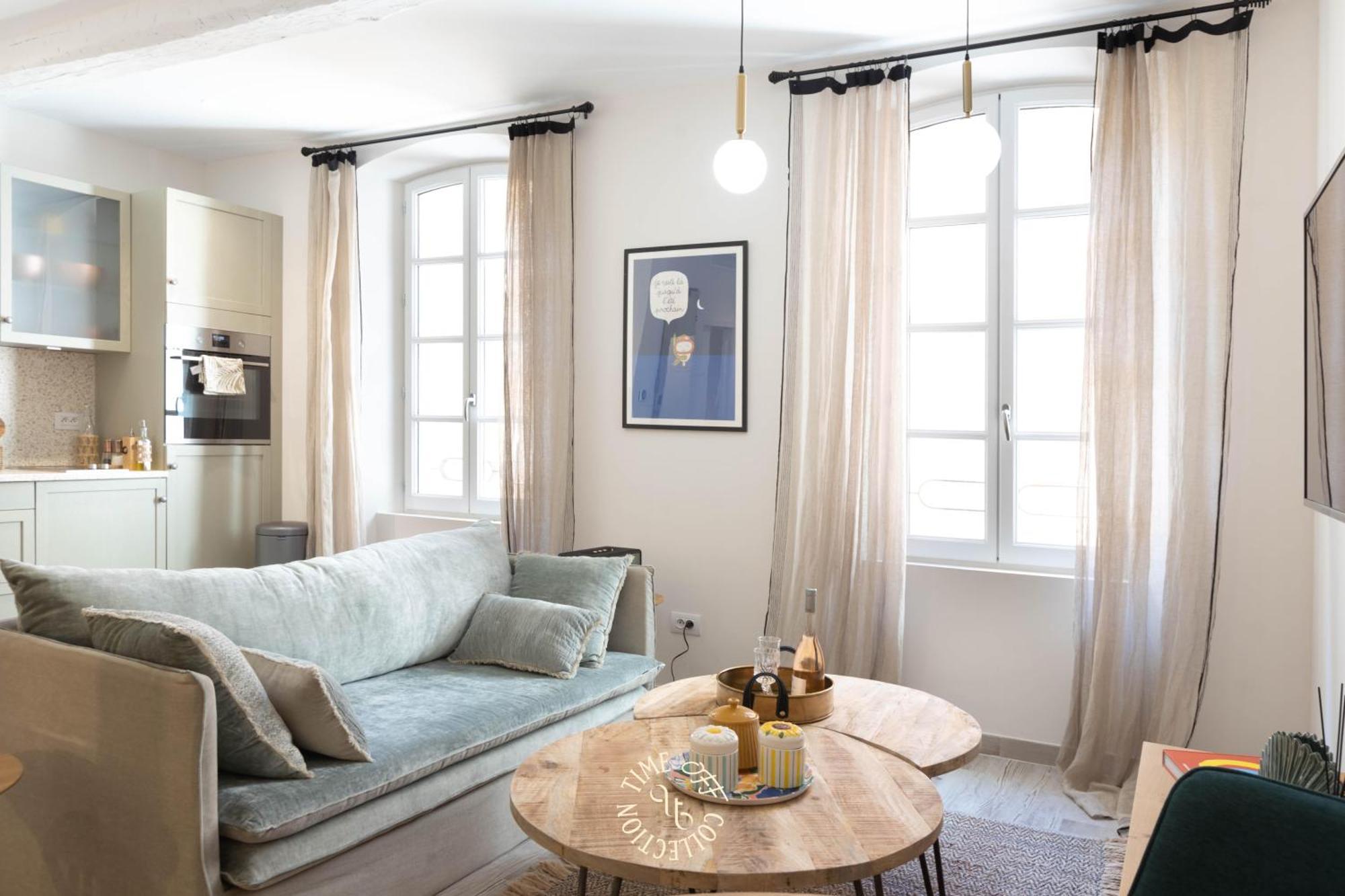 Apartment Sainte Anne By Time Off Collection *