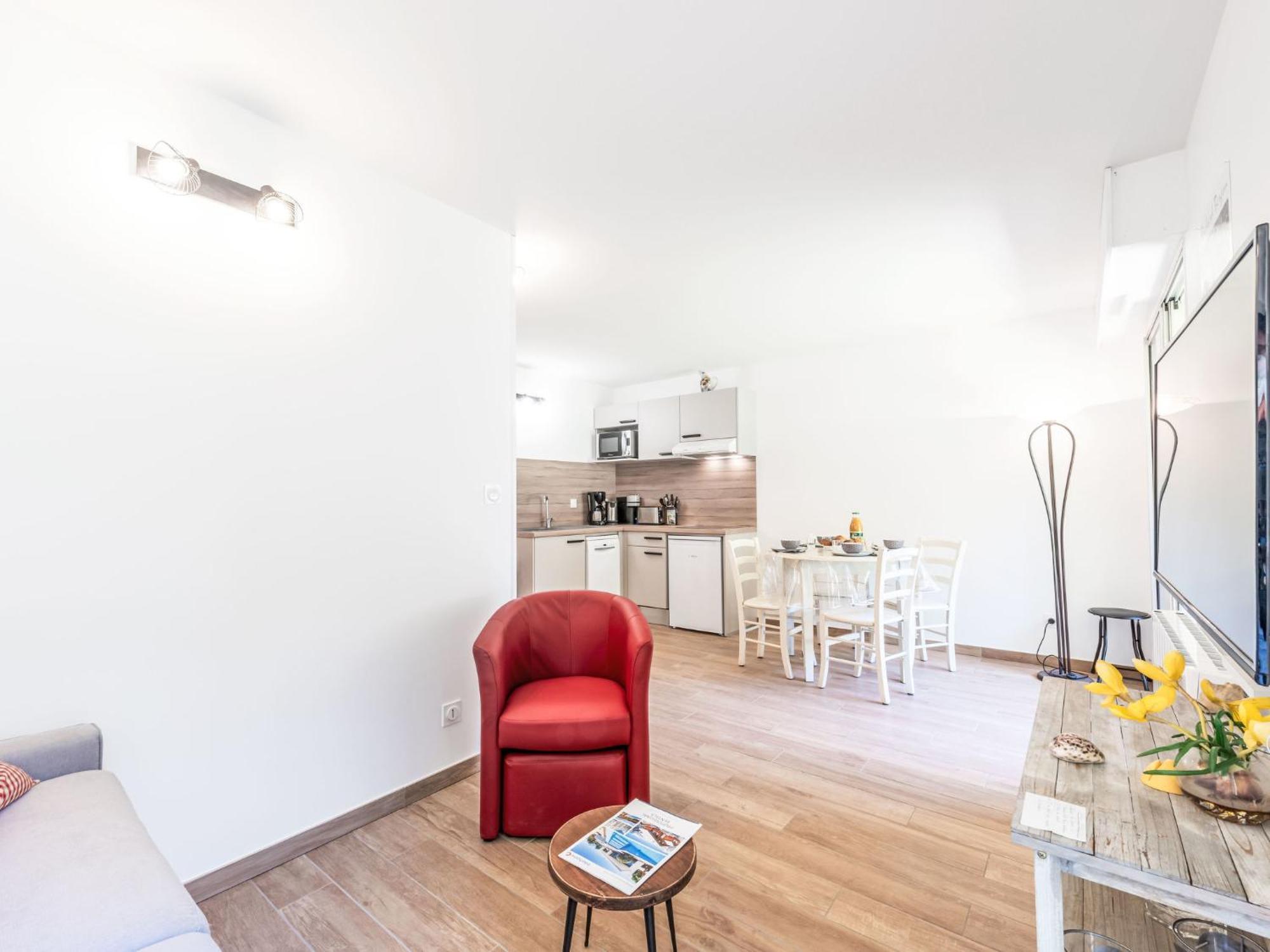 Caesar Domus-3 By Interhome